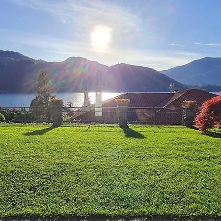 With Garden, View Of Como, Appartamento